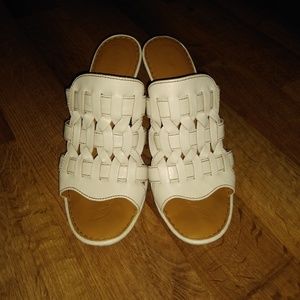 BORN Cream woven sandals w/ 3 1/2" heels